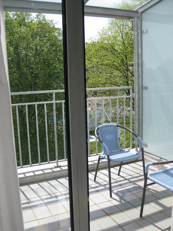 Dom Hotel Linz Exteriör bild